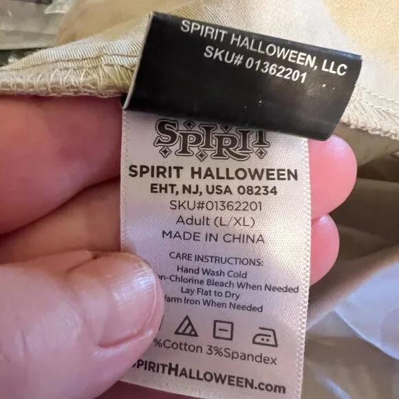 Deluxe Men's Ghostbusters Costume - Picture 5 of 7